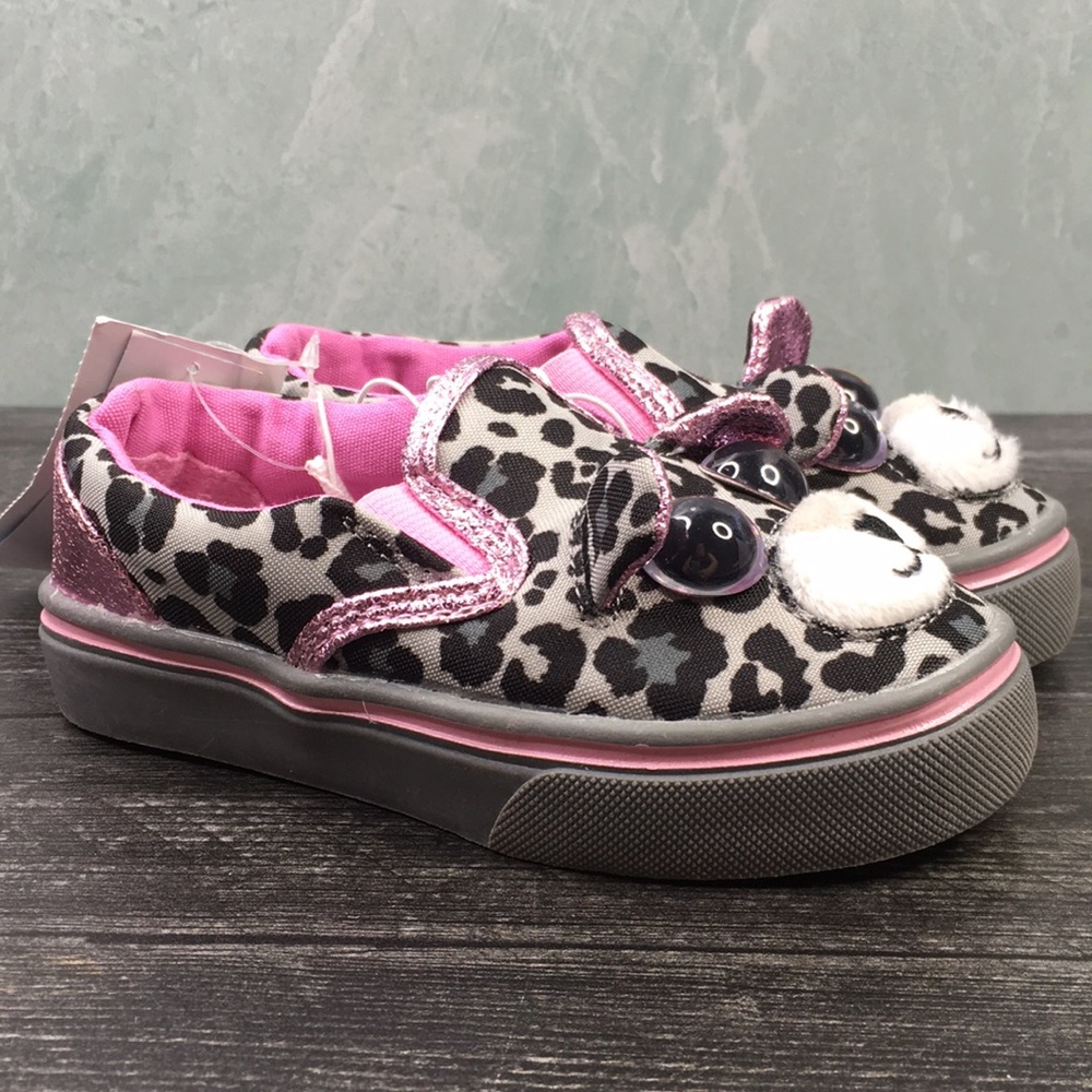 🐙 Jumparoos Toddler Girls Leopard Slip on Sneaker